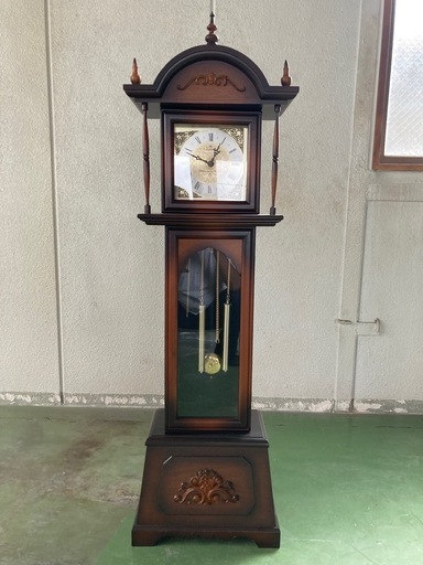 アンティーク調　振り子付き置き時計(高さ125cm)電池式駆動