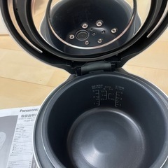 【美品】パナソニック 炊飯器 5合 圧力IH 炊飯ジャー SR-R10Aの画像