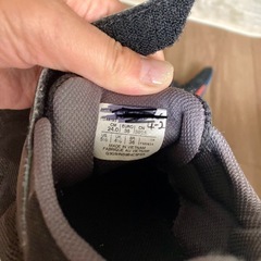中古アシックススニーカー24.0キッズの画像