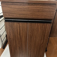 [契約済]引き出し付ゴミ箱の画像