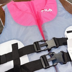 新品　FILA  フィラ　ライフジャケット　ピンク　グレー　レジャー　海　川　の画像