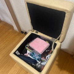 ソファオットマン　収納できますの画像