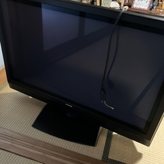 テレビ42型の画像