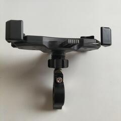 ☆超美品☆ 2025購入 自転車＆バイク用 スマホホルダー  (5〜8インチ) ※スマートホン 配達 伸縮式 角度 調整可能  　〜配達可能〜の画像