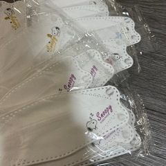 新品　スヌーピー　子供用マスクの画像
