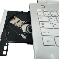 【取引決定】TOSHIBAノートパソコン☆第6世代！！SSD搭載！メモリ8GB!カメラ付き！の画像