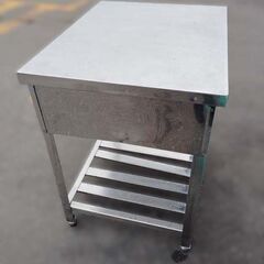 調理台 ステンレス 作業台 引き出し付き 業務用 厨房 ガレージ等に W75cm×H80.5cm×D60cm 苫小牧西店の画像