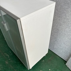観音扉収納 食器棚 収納庫の画像