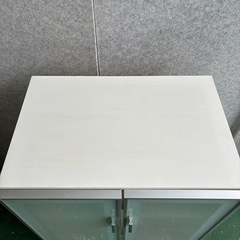 観音扉収納 食器棚 収納庫の画像