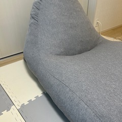 座椅子 クッションソファ ソファ クッション おしゃれ 極厚 フロアクッション 背もたれ ローソファー フロアソファ 座いす 一人用ソファ リビング カバー 取り外し シンプル ビッグサイズ ワイド座面 クッションソファの画像