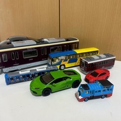 おもちゃ　電車　トミカの画像