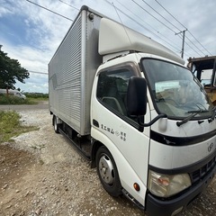 トヨタトヨエース・平成15年式・軽油エンジン・2t箱車・マニュエル・4.89Lの画像