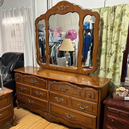 【大幅お値下げ✨】大きなドレッサー/海外製