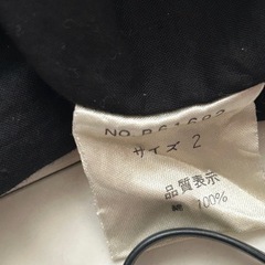 ブラック ノースリーブ シャツの画像