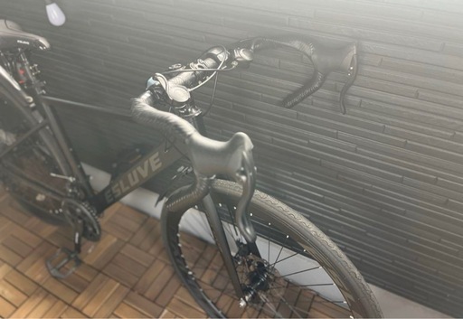 美品整備済みESLIVE ロードバイク配達も可能