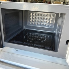 お引取り限定 美品 22年製 東芝 TOSHIBA 17L 電子レンジ ER-WM17-W 庫内フラットタイプ ホワイトの画像