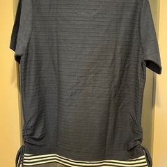 【新品未使用タグ付き】 カットソー 紺色 Lサイズの画像
