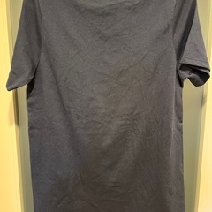 【新品未使用タグ付き】 カットソー 紺色 Lサイズの画像