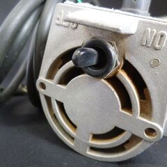 マキタ　 makita　 トリマ　 モデル3701　100V 木工 電気 電動 工具 道具 ルーター/通電のみ確認済み・本体のみ・現状渡しの画像