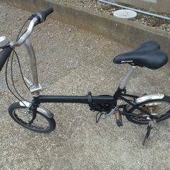 折りたたみ自転車の画像