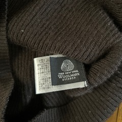 UNIQLO タートルネックセーターの画像