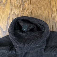 UNIQLO タートルネックセーターの画像