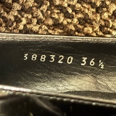 GUCCI グッチ　388320　パンプス　ブラック　光沢あり　#36ハーフ　JP24cmの画像