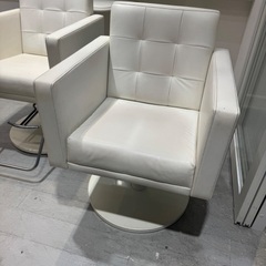 サロン　チェア　ホワイトの画像