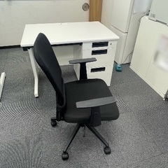 美品★ オフィスセット　テーブルと椅子のセットの画像