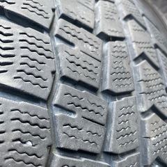 年式2019 DUNLOP 195/65R15 スタッドレス4本の画像