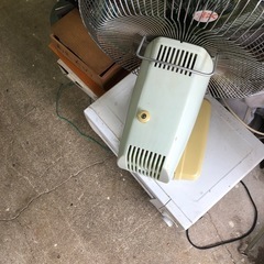 NO：3880  昭和レトロ卓上扇風機‼️  超お買い得品❣️の画像