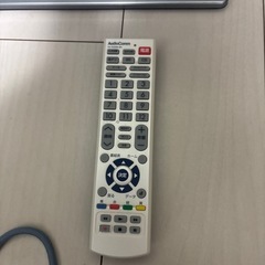 シャープ　AQUOSテレビ20インチジャンク汎用リモコン付きの画像