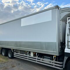 6.4坪/外寸長さ960+40cm、大型冷凍車のコンテナ★ガレージ.事務所.倉庫.ワークスペース.コンテナハウス改造★大型平ボディ配送 ★福岡発の画像