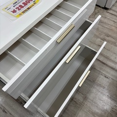食器棚 ホワイトの画像