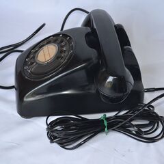 懐かしい　昭和時代　黒電話　ダイヤル式の画像