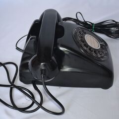 懐かしい　昭和時代　黒電話　ダイヤル式の画像
