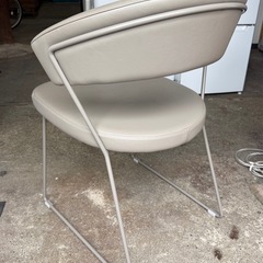 札幌市内配送可 Calligaris カリガリス コヌビア ニューヨーク ダニングチェア ソフトレザー カラー/トープ ① の画像