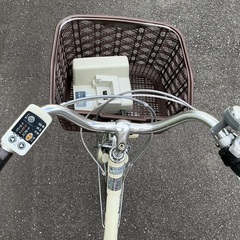 ＜動作美品＞パナソニック・リチウム・ビビSS 24インチ・電動アシスト自転車・内装3段変速 アイボリーの画像