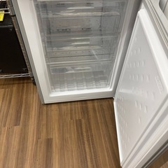 【ジモティー割引あり】【ジャングルジャングル守口店】冷蔵庫 アイリスオーヤマ IRSN-23A  2022  231L　W54.5×D59.1×H170の画像