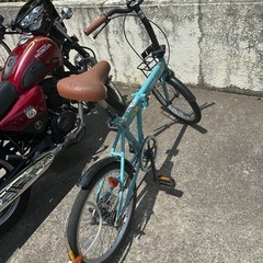 折りたたみ自転車の画像