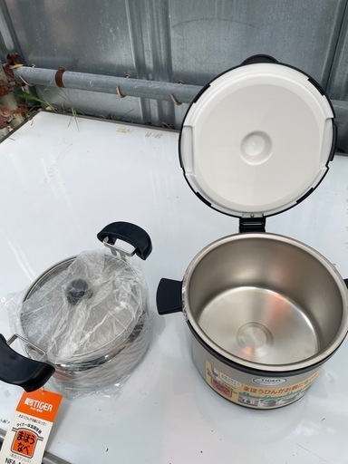未使用 タイガー魔法瓶保温調理鍋NFA-A300 3.0L まほうなべ (中古店不