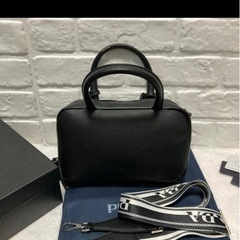 PRADA ショルダーバッグの画像