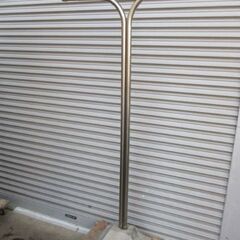 Ｑ625　ステンレス　物干し台　土台コンクリート　屋外用　2台セットの画像