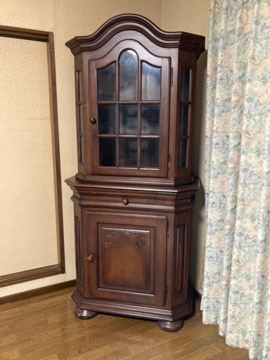 アンティーク コーナーキャビネット