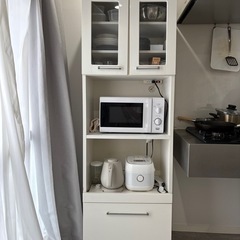 食器棚の画像