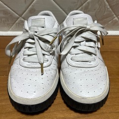 PUMA プーマ　スニーカー　24の画像