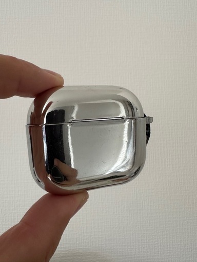 【美品】未使用に近いAirPods第3世代、ケース３つ+箱付き