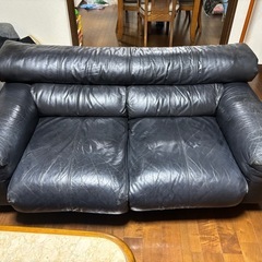 本革高級ソファーの画像