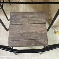ダイニングテーブル　イス2脚の画像