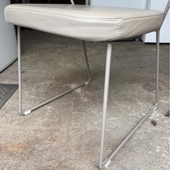 札幌市内配送可 Calligaris カリガリス コヌビア ニューヨーク ダニングチェア ソフトレザー カラー/トープ ③の画像